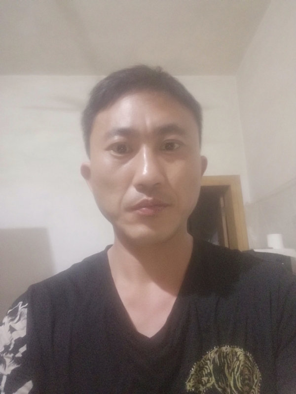 真爱无悔的第一张照片--开封相亲服务中心