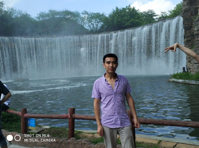 追梦人的第一张照片--开封相亲服务中心