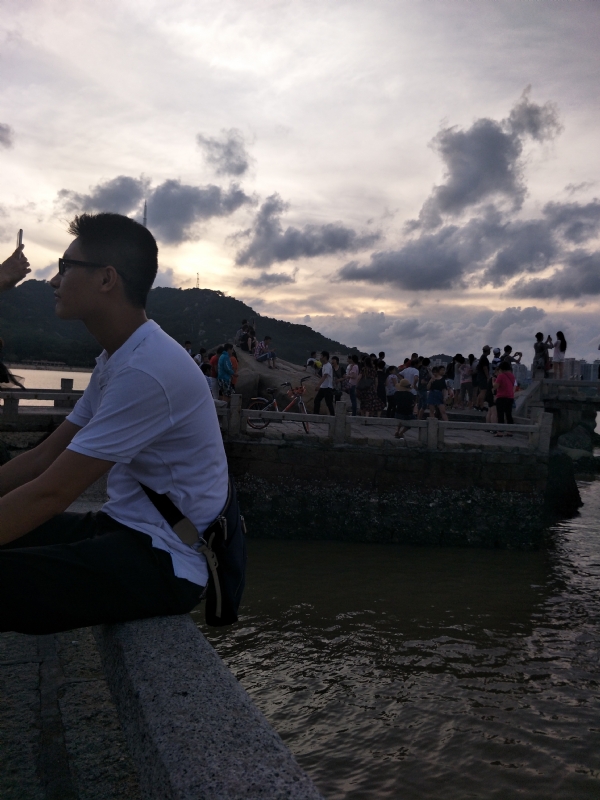 诗和远方的第一张照片--开封相亲服务中心