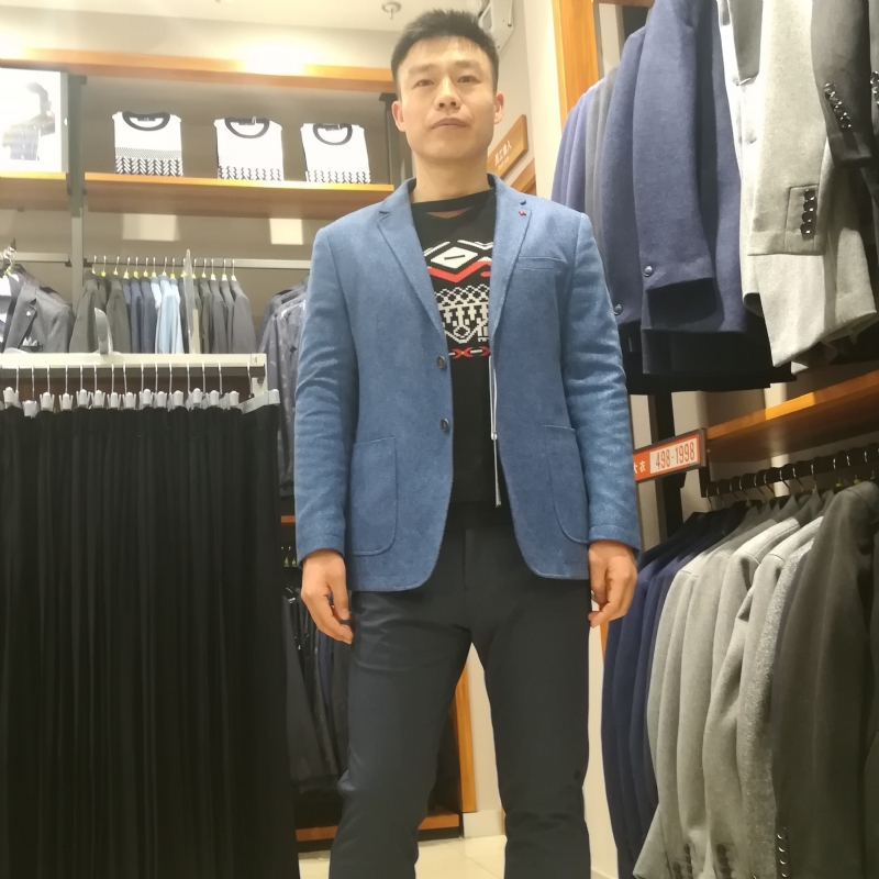 一只蚂蚁的第一张照片--开封相亲服务中心