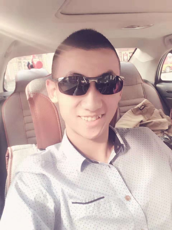 风雨的第一张照片--开封相亲服务中心