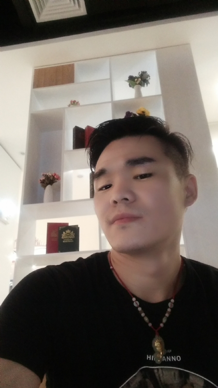 涵博随缘的第一张照片--开封相亲服务中心