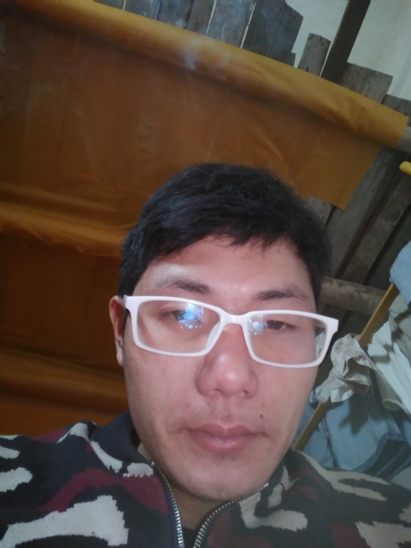 木心的第一张照片--开封相亲服务中心