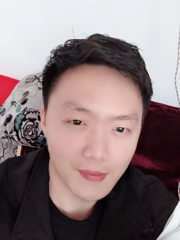 执迷的鲸鱼的第一张照片--开封相亲服务中心