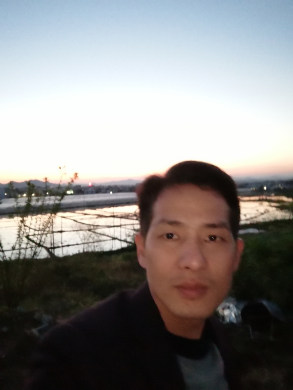 不忘初心的第一张照片--开封相亲服务中心