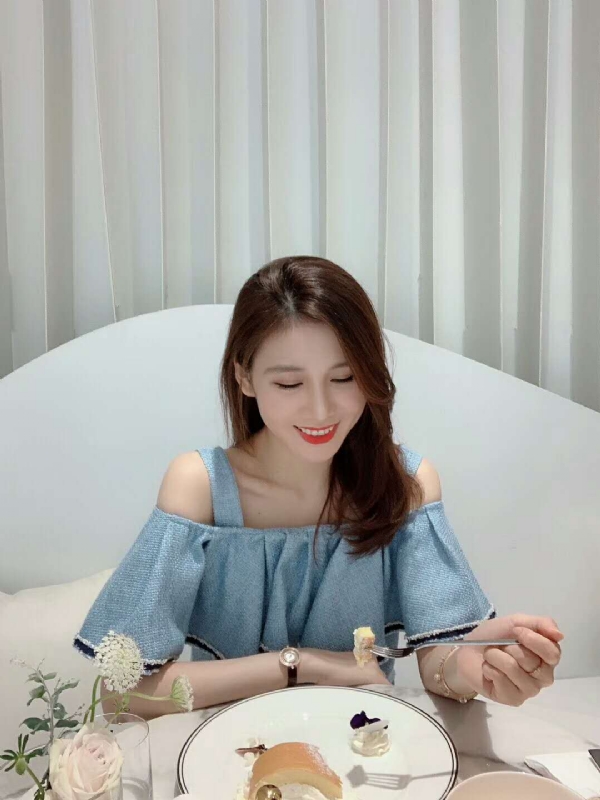 Emily的第三张照片--开封相亲服务中心