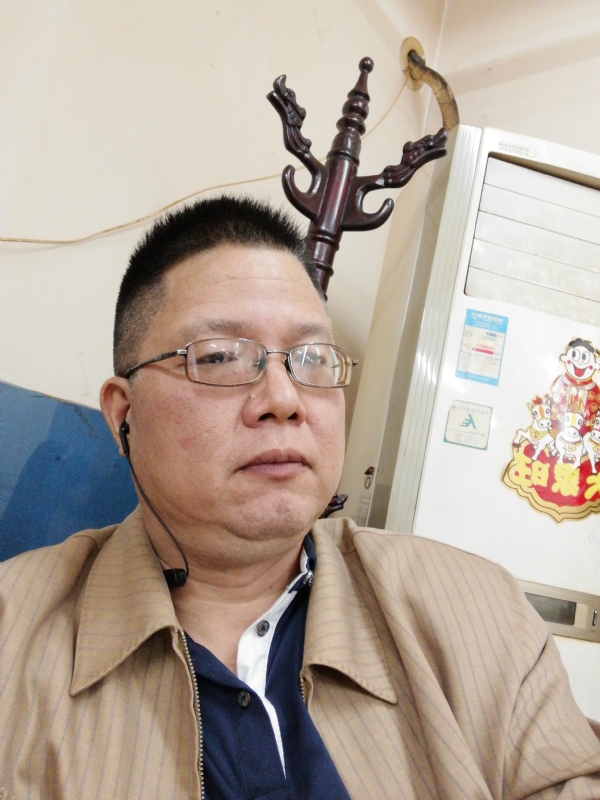 一个人的第一张照片--开封相亲服务中心