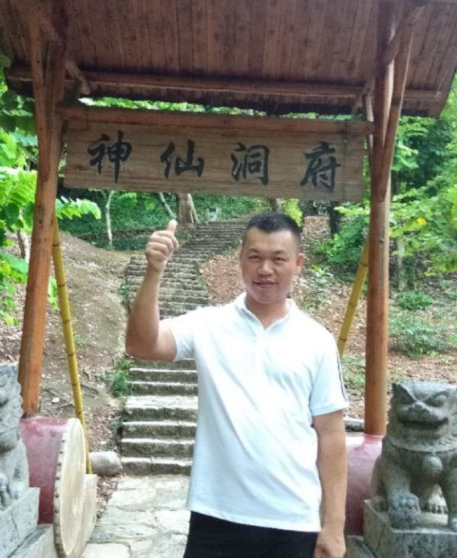 强仔的第一张照片--开封相亲服务中心