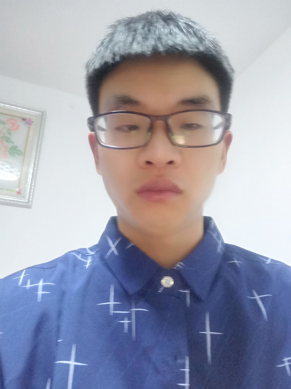 搬砖小伙的第一张照片--开封相亲服务中心