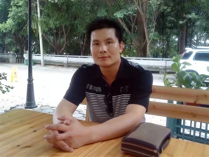 贴身爱人的第一张照片--开封相亲服务中心