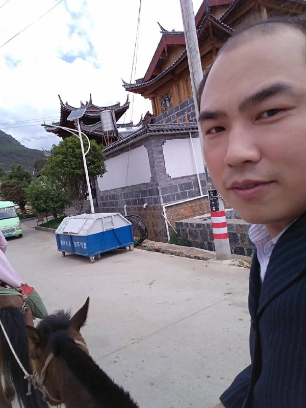 当代军人的第一张照片--开封相亲服务中心