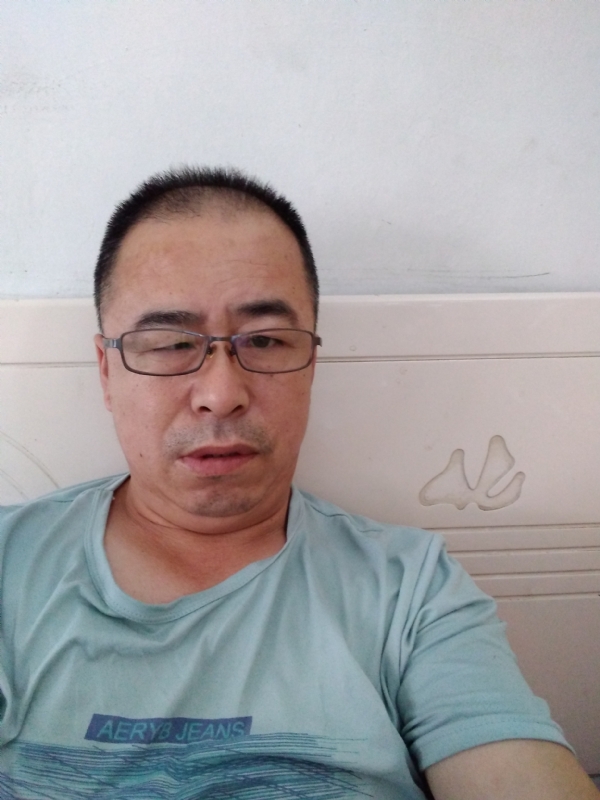 大叔的第一张照片--开封相亲服务中心