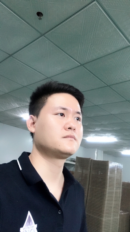 伟的第一张照片--开封相亲服务中心