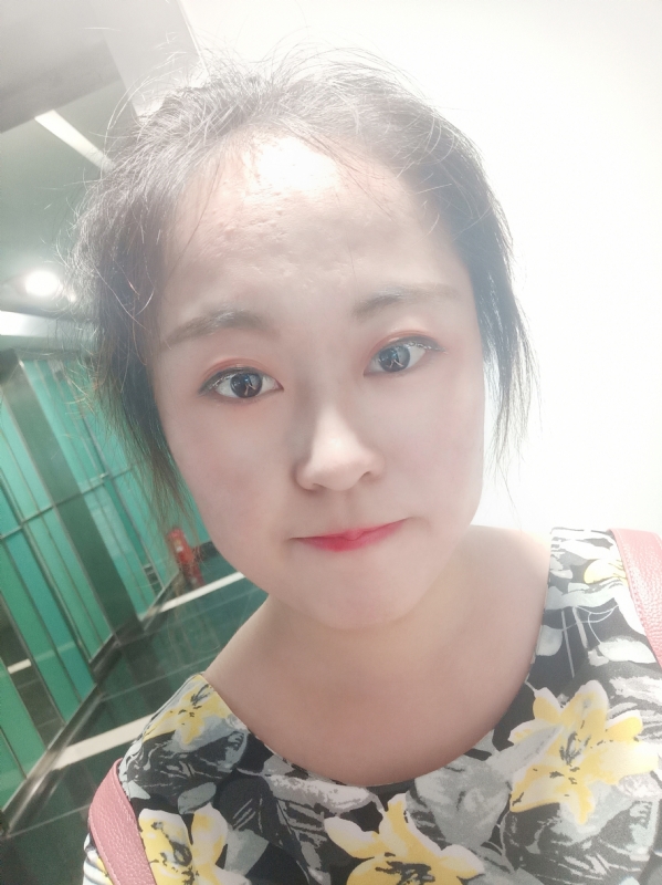 小花伞的第一张照片--开封相亲服务中心