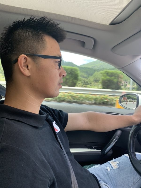 浪漫益友的第一张照片--开封相亲服务中心