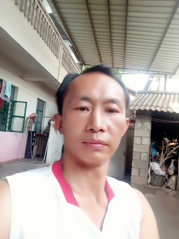 白鸽的第一张照片--开封相亲服务中心