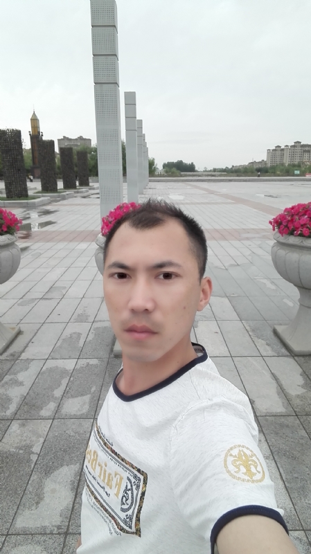 天平的第一张照片--开封相亲服务中心