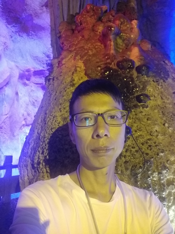 红叶的第一张照片--开封相亲服务中心