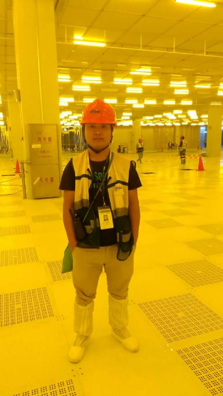 一个傻子的第一张照片--开封相亲服务中心