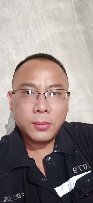 知足常乐的第一张照片--开封相亲服务中心