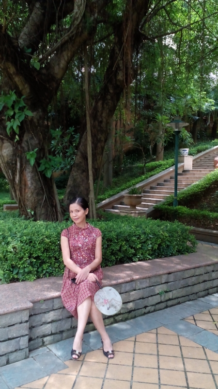 丹草雨田的第一张照片--开封相亲服务中心