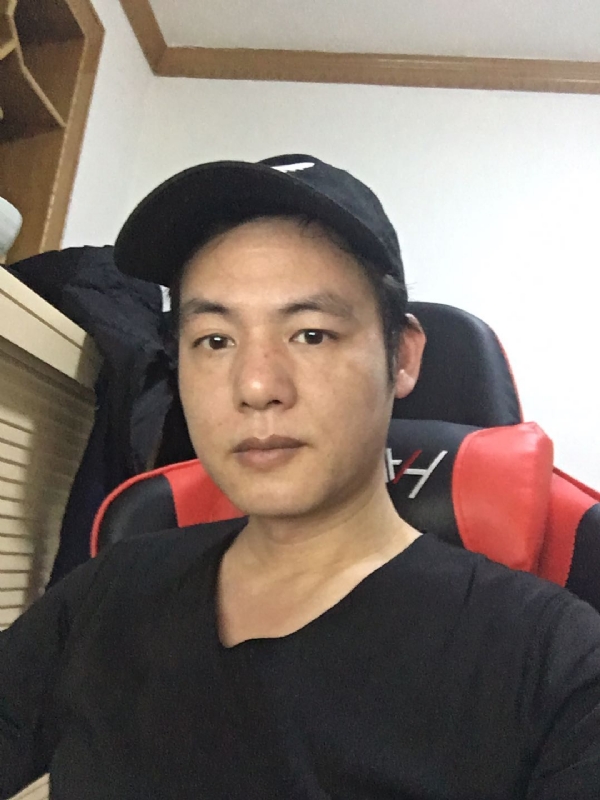 扛枪打鸟的第一张照片--开封相亲服务中心