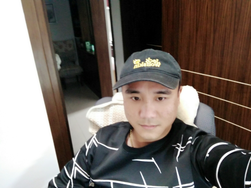 坚持我爱的第一张照片--开封相亲服务中心