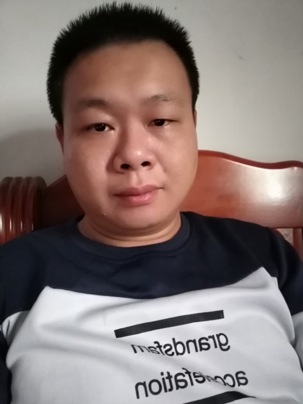 飞的第一张照片--开封相亲服务中心