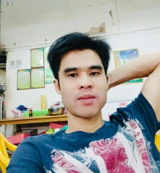 Huang的第一张照片--开封相亲服务中心