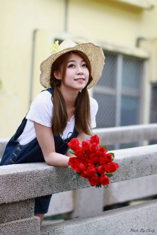 阳光朵朵的第一张照片--开封相亲服务中心