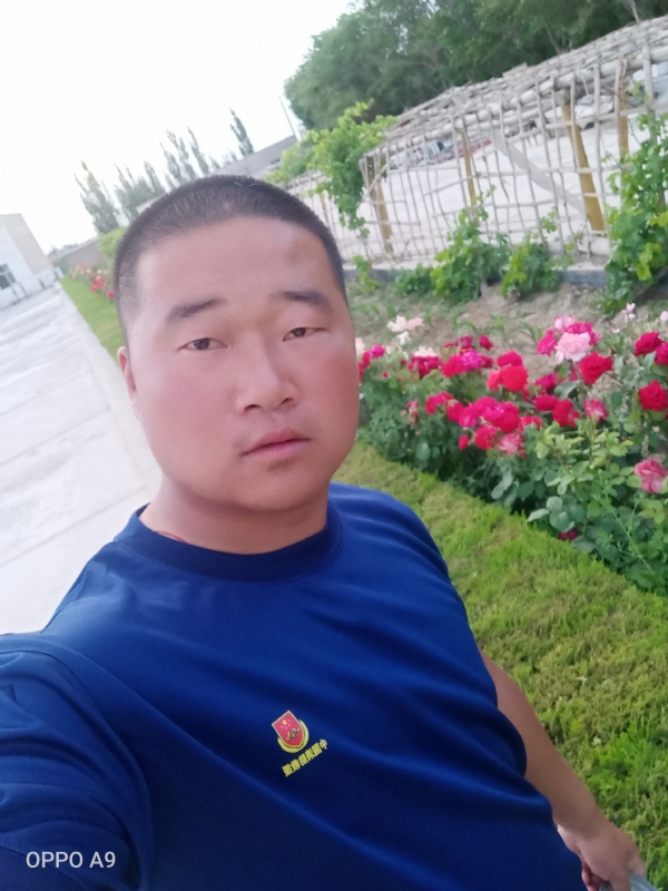 奋斗中的青春最美丽的第一张照片--开封相亲服务中心