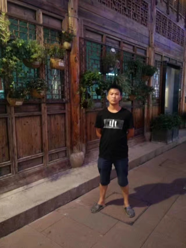 回忆的第一张照片--开封相亲服务中心