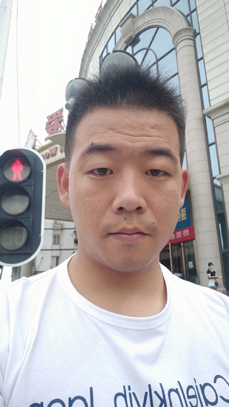 夜空的第一张照片--开封相亲服务中心