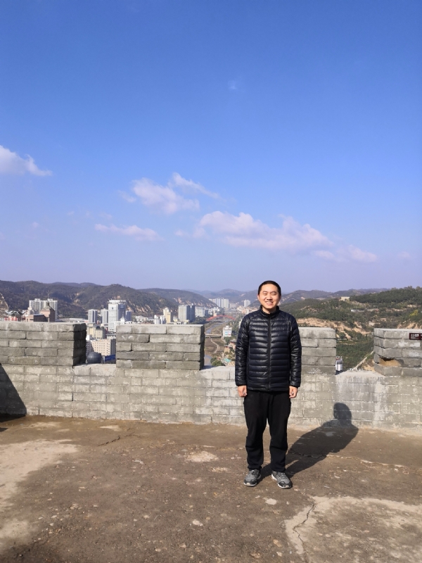 人间不值得的第一张照片--开封相亲服务中心