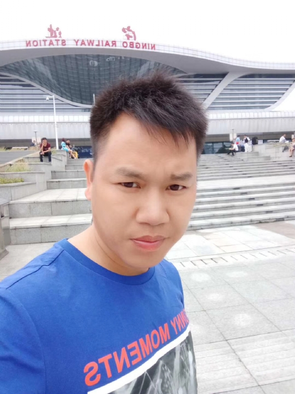 笑对人生的第一张照片--开封相亲服务中心