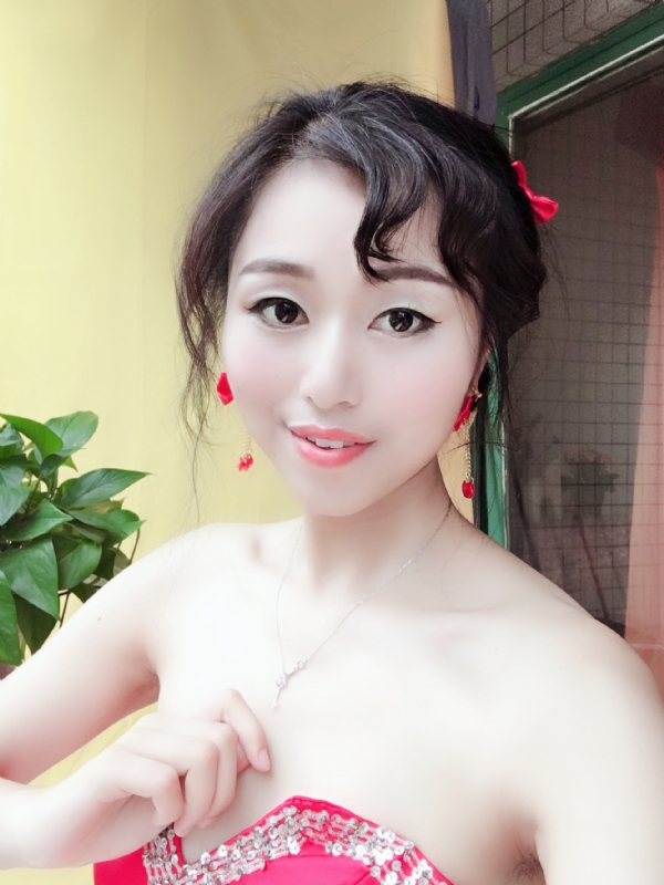 薇薇的第一张照片--开封相亲服务中心