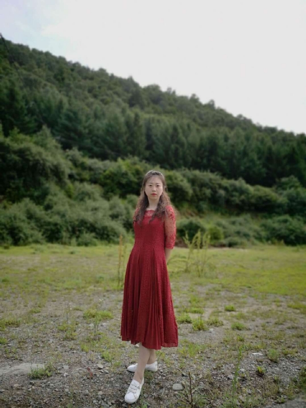 木槿的第五张照片--开封相亲服务中心