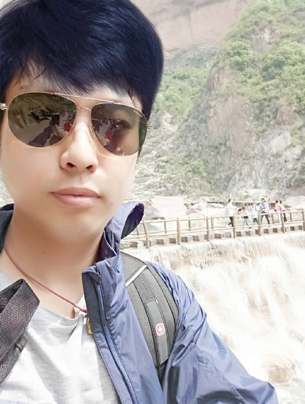 雅俗共赏的第一张照片--开封相亲服务中心