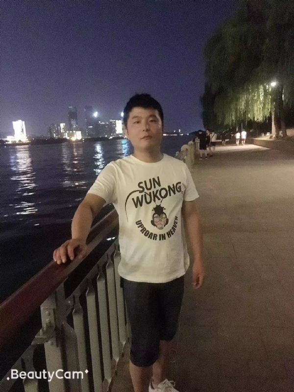 古月的第一张照片--开封相亲服务中心