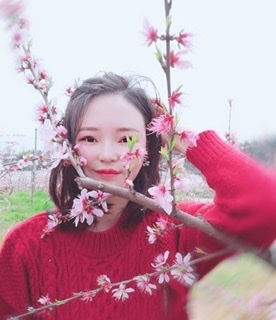 小桌子的第一张照片--开封相亲服务中心