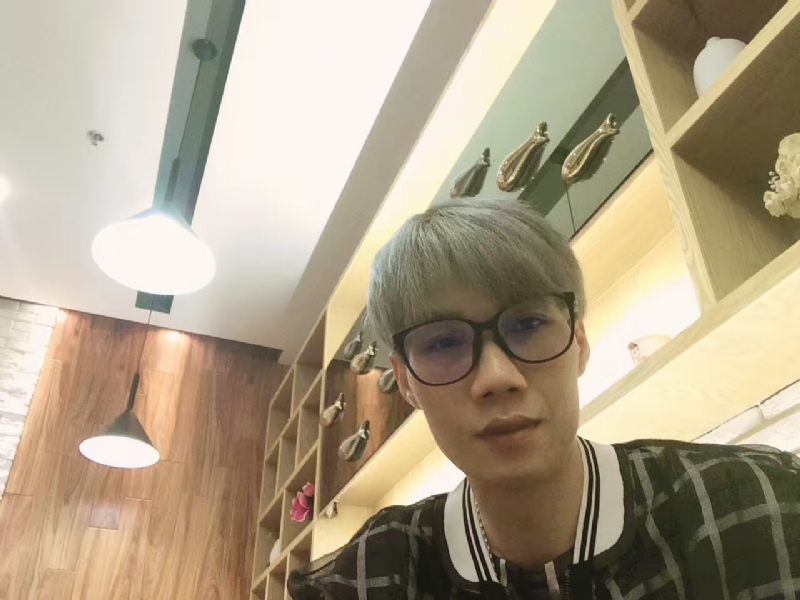 黄峰的第一张照片--开封相亲服务中心