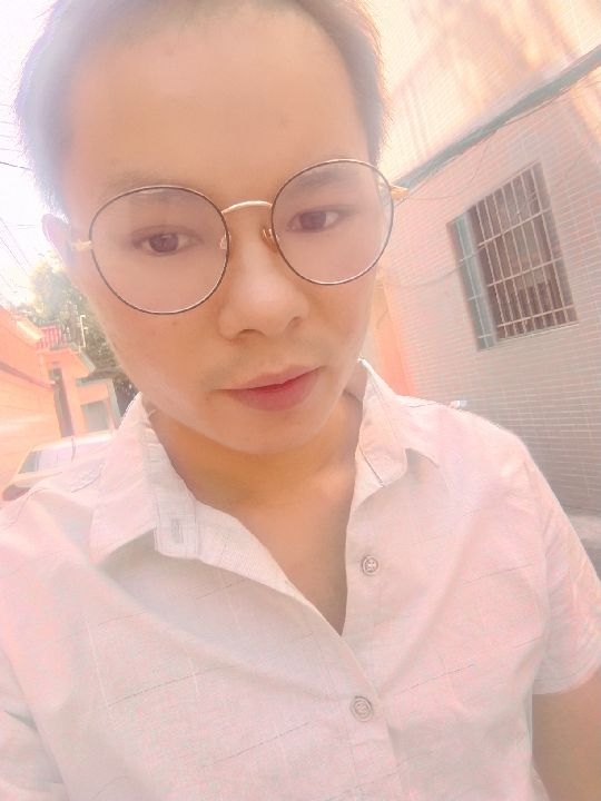 楠呐的第四张照片--开封相亲服务中心