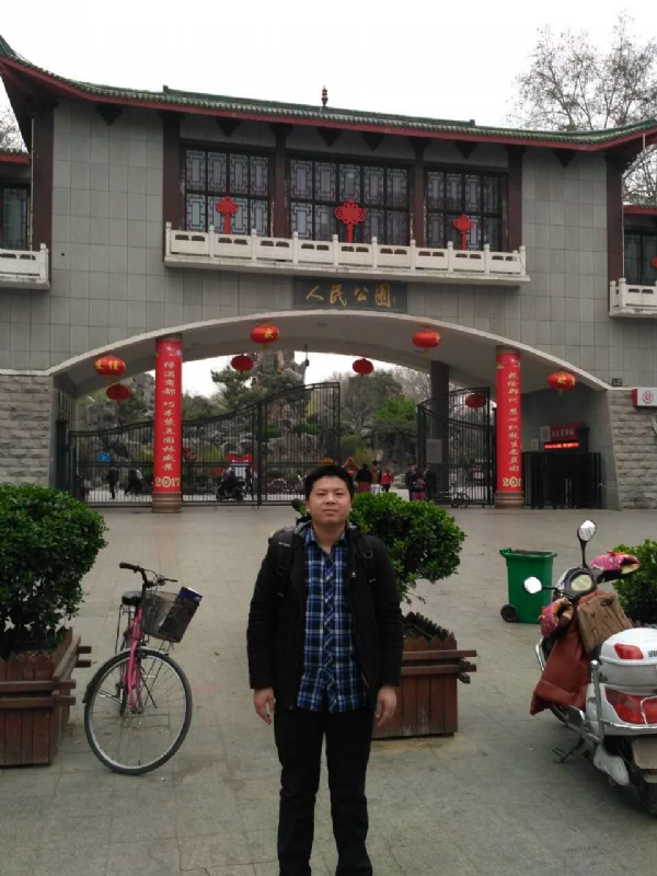 在奋斗的第四张照片--开封相亲服务中心