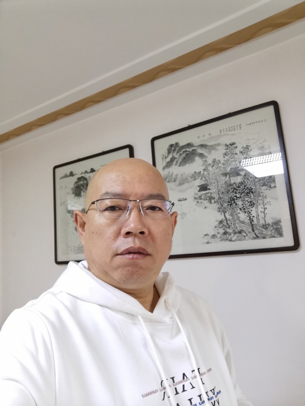 光头博士的第一张照片--开封相亲服务中心