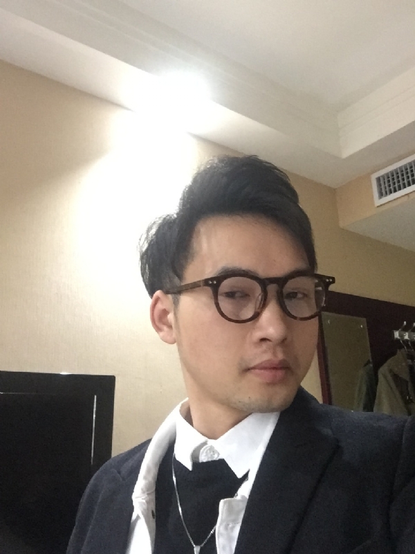 曾亮的第四张照片--开封相亲服务中心