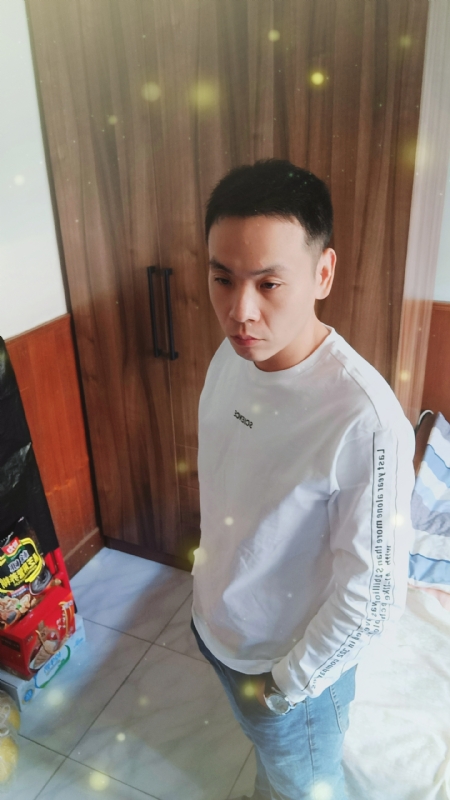 没有蜡笔的小航的第三张照片--开封相亲服务中心