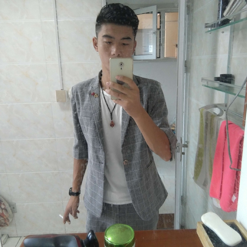 会淹死的鱼的第一张照片--开封相亲服务中心