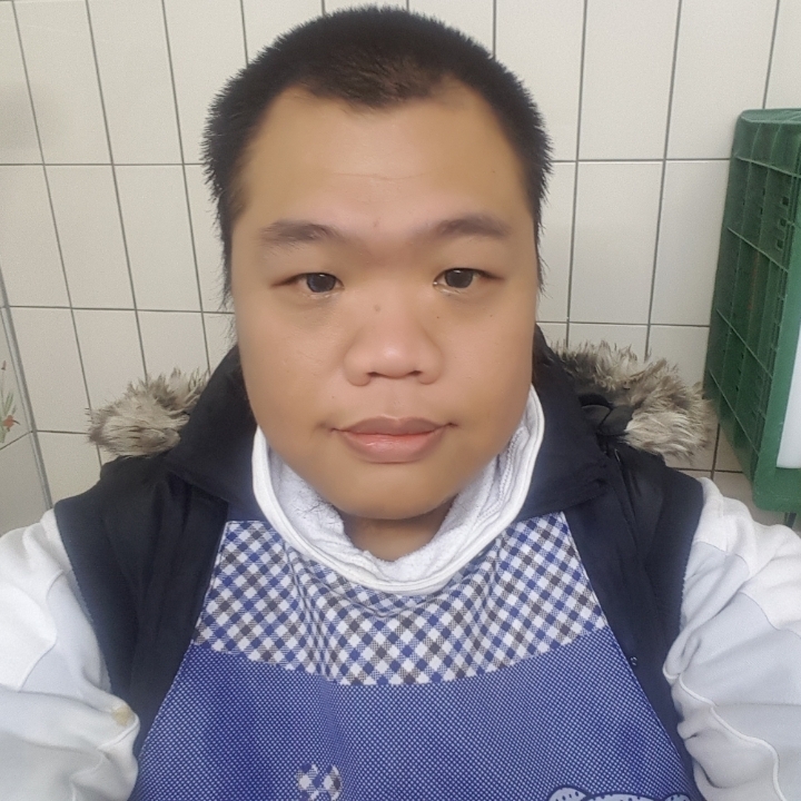 黑熊的第一张照片--开封相亲服务中心