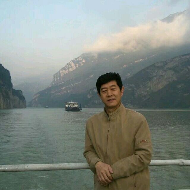 优秀善良1.78的第二张照片--开封相亲服务中心