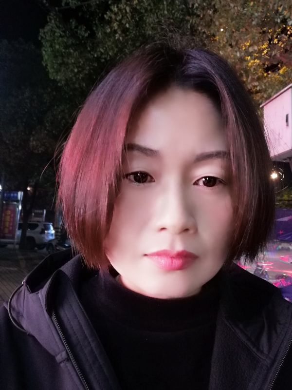 风中百合的第一张照片--开封相亲服务中心